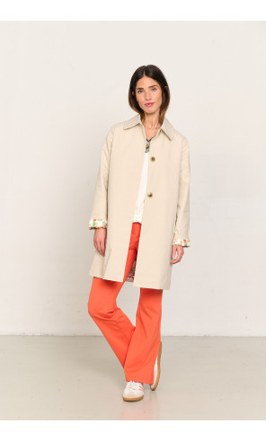 Pantalon flare naranja con botones metálicos BMB & Co. vista delantera