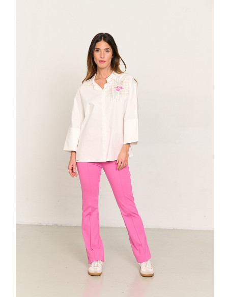 Pantalon flare fit rosa con nervio central BMB  & Co. vista look