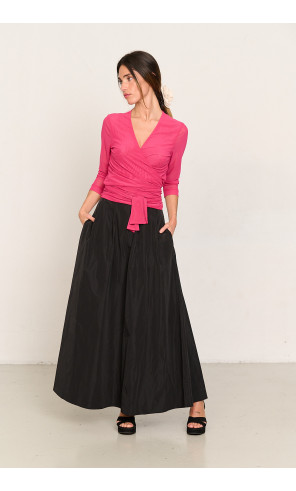 Falda larga negra de tafetán BMB & Co. vista look