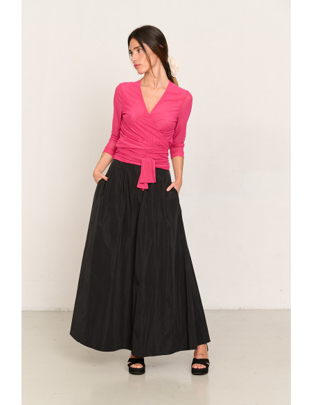 Falda larga negra de tafetán BMB & Co. vista look