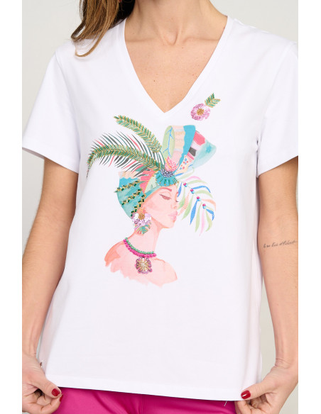 Camiseta de algodón cruda escote en pico con chica y abalorios BMB & Co. vista detalle