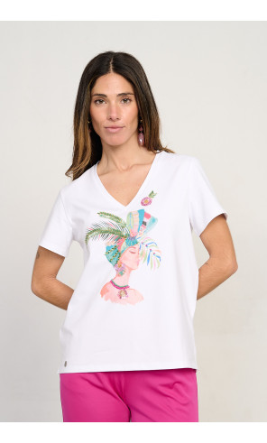 Camiseta de algodón cruda escote en pico con chica y abalorios BMB & Co. vista frontal