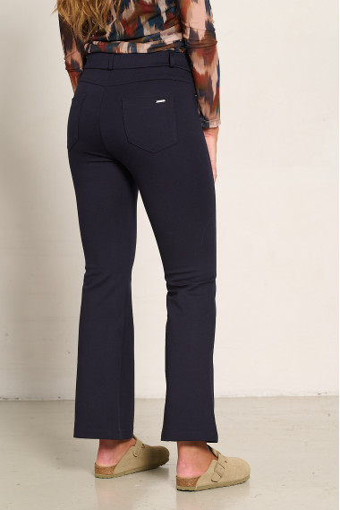 Pantalon acampanado marino efecto segunda piel BMB & Co.