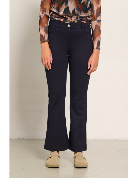 Pantalon acampanado marino efecto segunda piel BMB & Co.