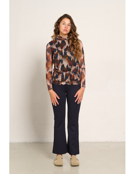 Pantalon acampanado marino efecto segunda piel BMB & Co.