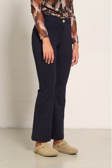 Pantalon acampanado marino efecto segunda piel BMB & Co.