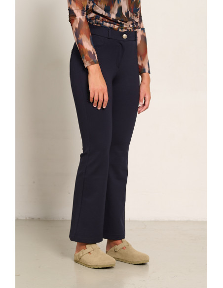 Pantalon acampanado marino efecto segunda piel BMB & Co.