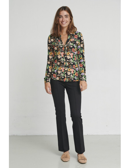 PANTALON FLARE FIT NEGRO