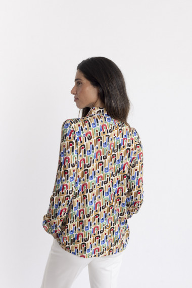 Camiseta Print Geometrico Con Botonadura BMB & Co.