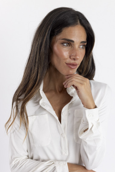 Camiseta Cruda Soft Botonadura BMB & Co.