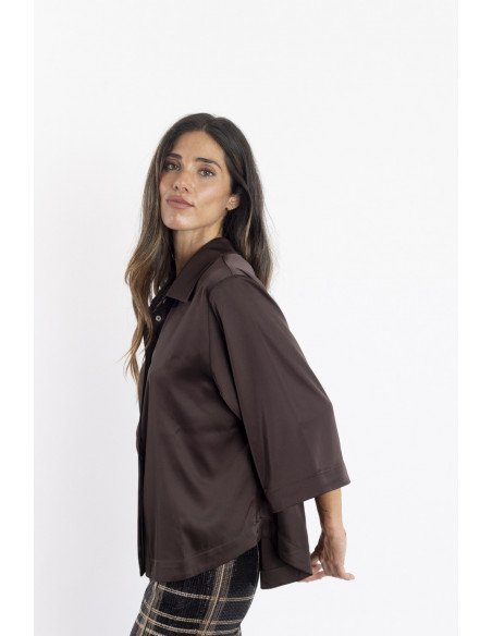 Blusa Satinada Chocolate Mangas Amplias BMB & Co.