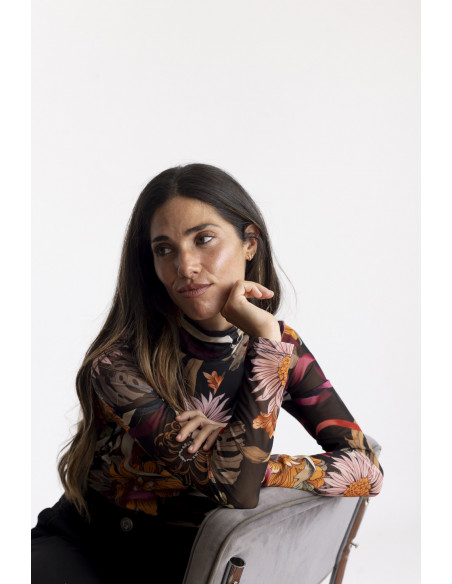 Top Tul Estampado Con Cuello Alto BMB & Co.