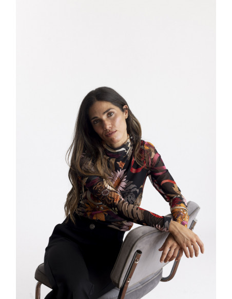 Top Tul Estampado Con Cuello Alto BMB & Co.