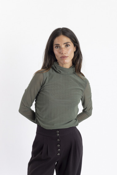 Top Tul Kaki Entallado Cuello Alto BMB & Co.