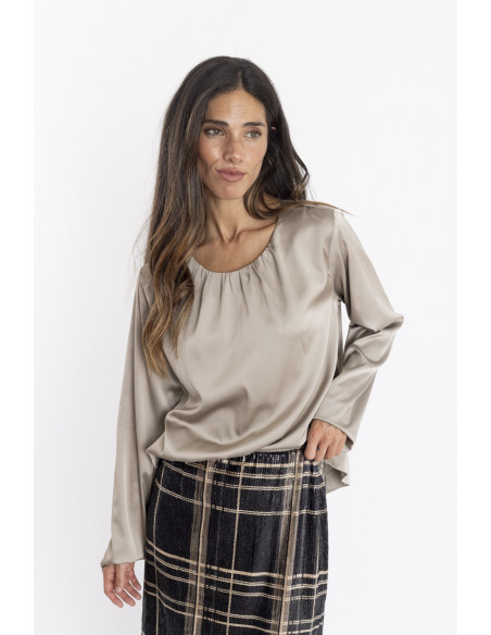 Blusa Satinada Champan Espalda Cruzada BMB & Co.