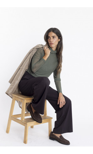 PANTALON ANCHO MARRON CON BOTONES