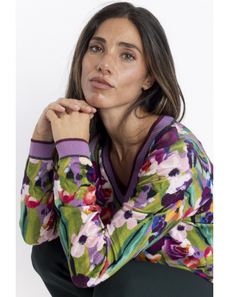 Jersey Escote En Pico Con Print Floral BMB & Co.