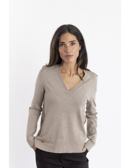 Jersey Punto Fino Camel Escote Pico BMB & Co.