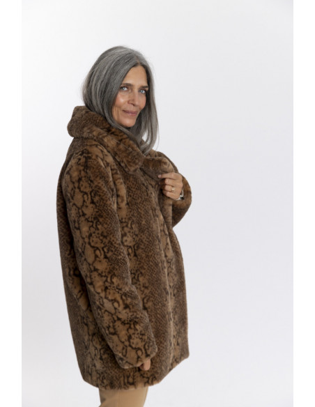 Abrigo Pelo Sintético Animal Print BMB & Co.