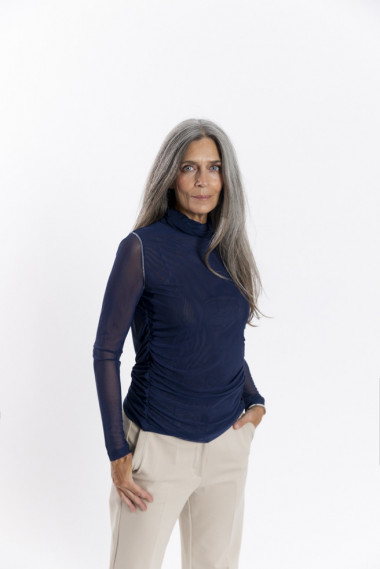 Top Tul Marino Entallado Cuello Alto BMB & Co.