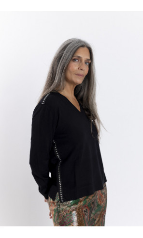 Jersey Punto Fino Negro Escote Pico BMB & Co.