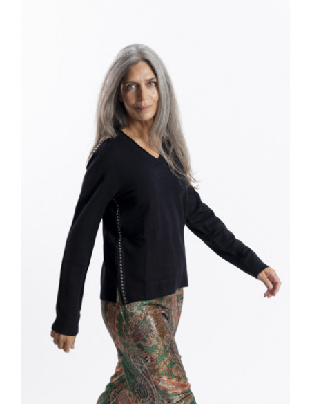 Jersey Punto Fino Negro Escote Pico BMB & Co.