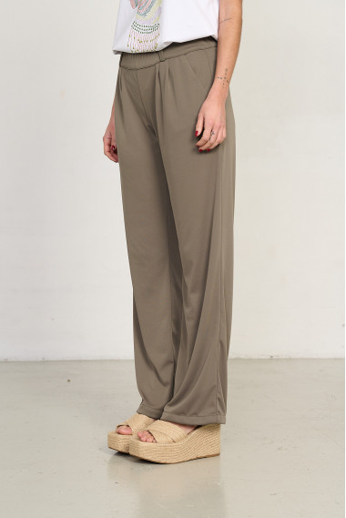 Pantalon Extra Confort Kaki Con Pinzas BMB & Co.