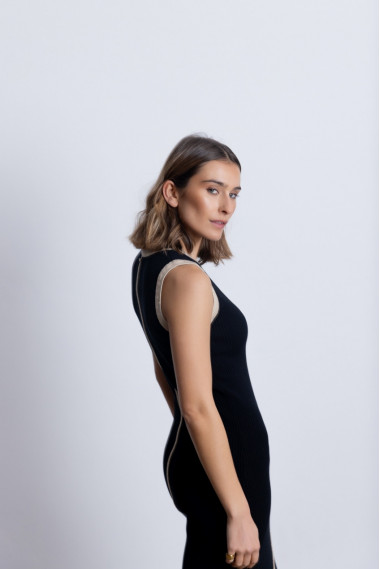 Vestido Negro Algodón Entallado BMB & Co.