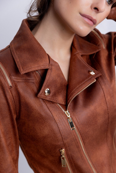 Cazadora Entallada Cognac Con Cremalleras BMB & Co.