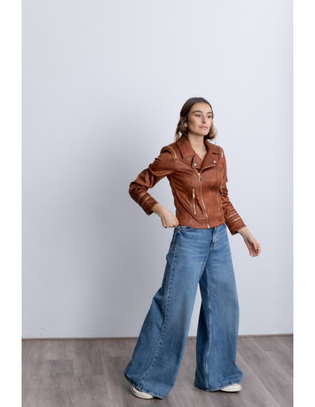 Cazadora Entallada Cognac Con Cremalleras BMB & Co.