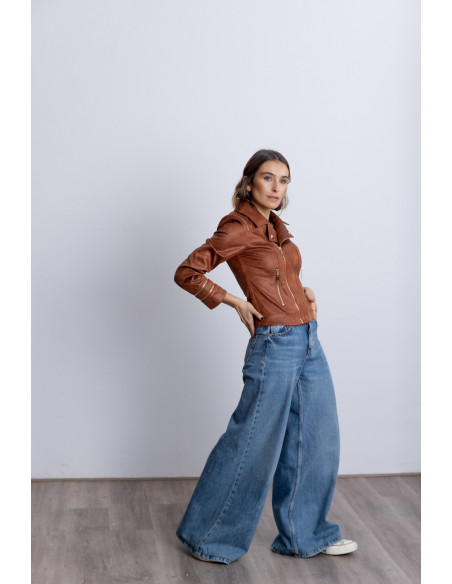 Cazadora Entallada Cognac Con Cremalleras BMB & Co.