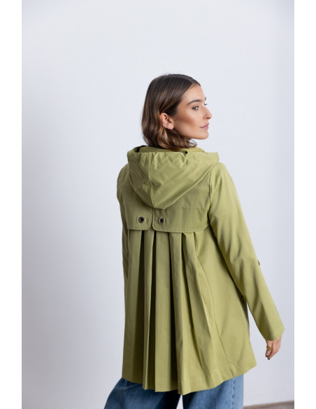 Trench Verde Plisada y Capucha BMB & Co.