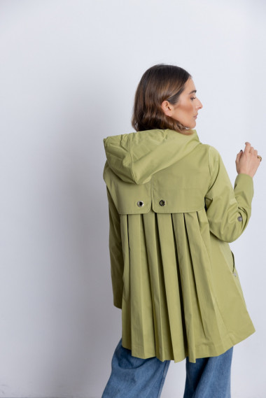 Trench Verde Plisada y Capucha BMB & Co.