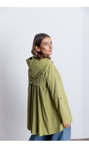 Trench Verde Plisada y Capucha BMB & Co.