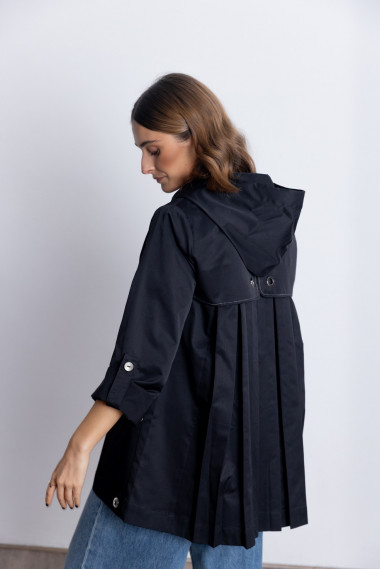 Trench Negra Con Tablas y Capucha BMB & Co.