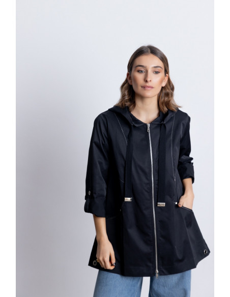 Trench Negra Con Tablas y Capucha BMB & Co.