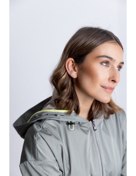 Trench Fina Con Capucha BMB & Co.