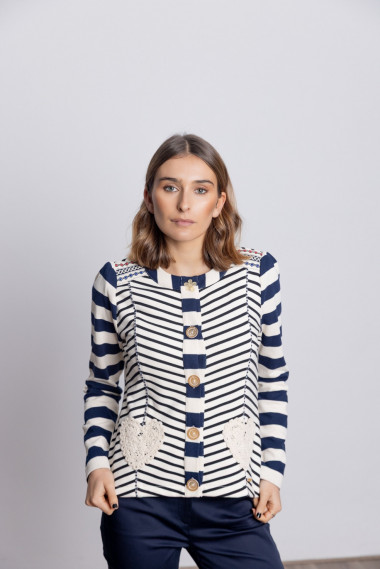 Chaqueta Entallada Marinera Con Bordados BMB & Co.