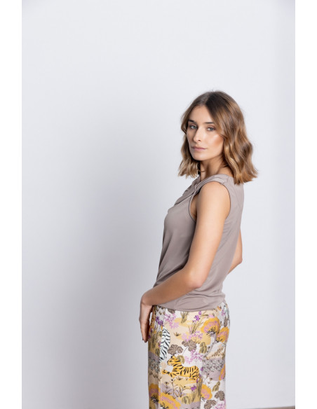 Top Sin Mangas Escote Frunce BMB & Co.