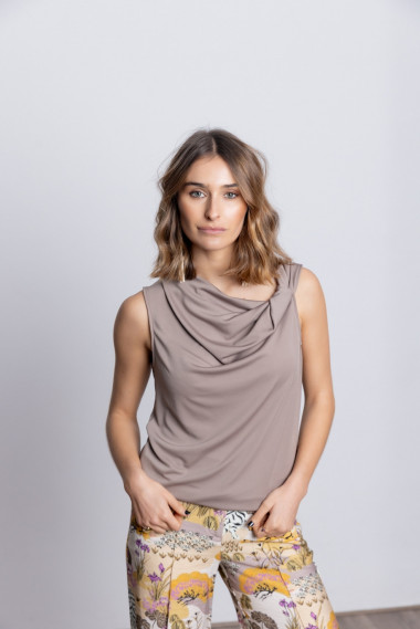 Top Sin Mangas Escote Frunce BMB & Co.