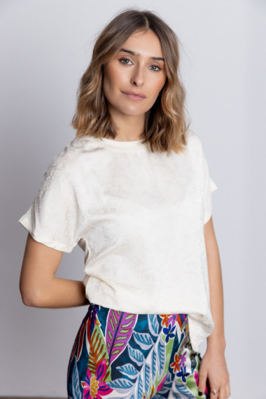 Camiseta Cruda Combinada Manga Caída BMB & Co.