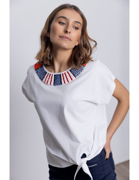 Camiseta Algodón Con Escote Pedrería BMB & Co.