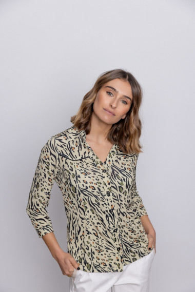 Camiseta Botonadura Animal Print BMB & Co.