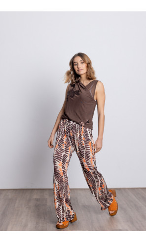 Pantalon Con Pinzas Estampado Extra Confort BMB & Co.