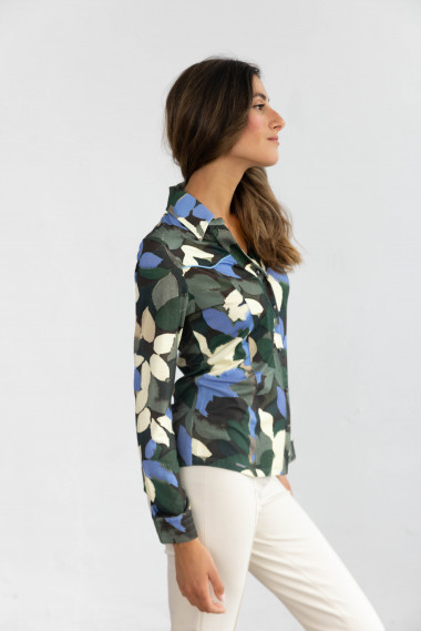 Camiseta Estampada Con Cuellos BMB & Co.