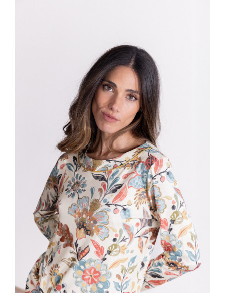 Camiseta Escote Redondo Flores BMB & Co.