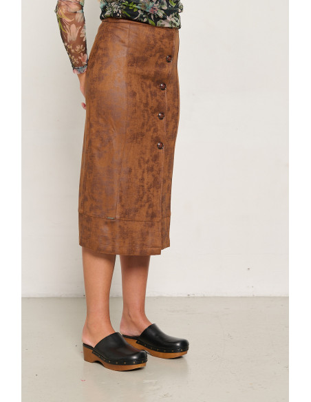 FALDA MIDI ENCERADA