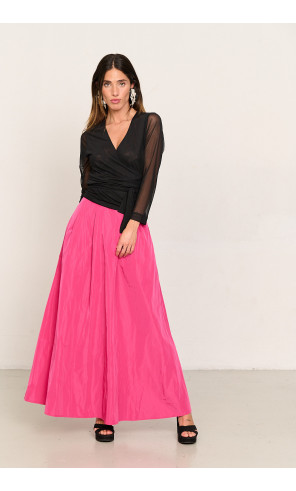 Falda larga fucsia de tafetán BMB & Co. vista outfit