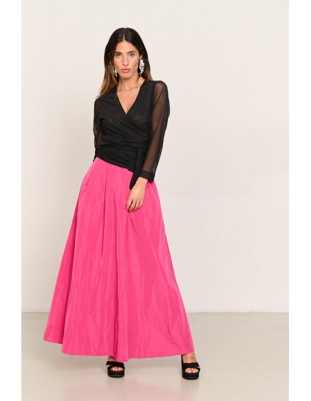 Falda larga fucsia de tafetán BMB & Co. vista outfit